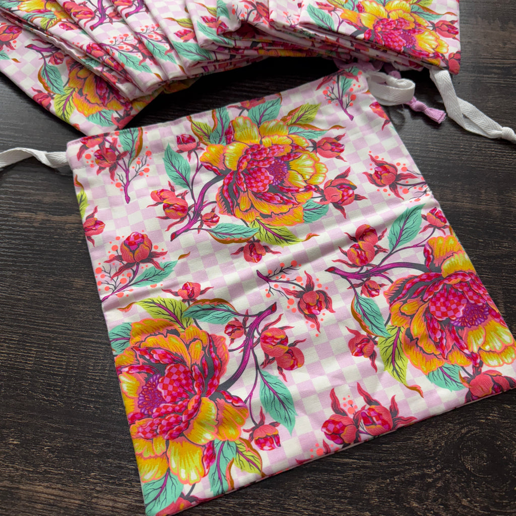 Drawstring Project Bag Tula Pink: Peony for Your Thoughts