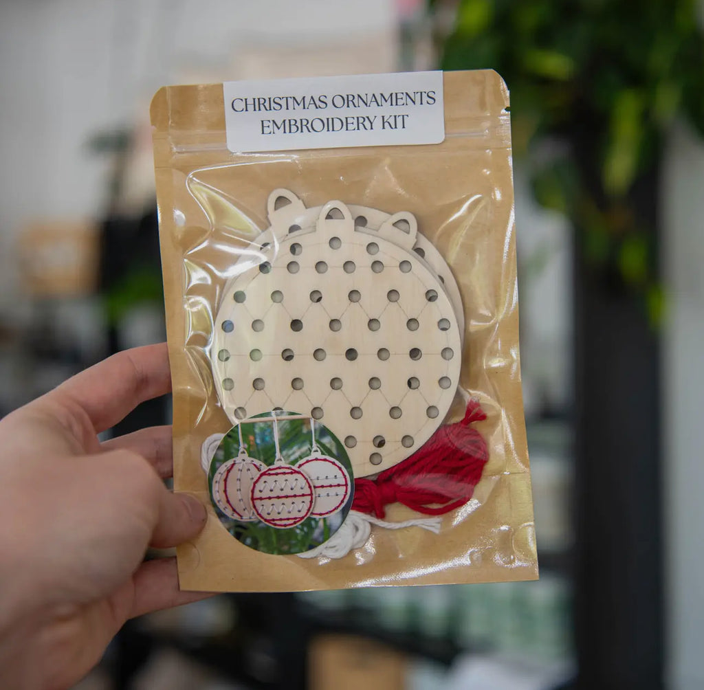 Christmas Ornament Yarn Embroidery Kit